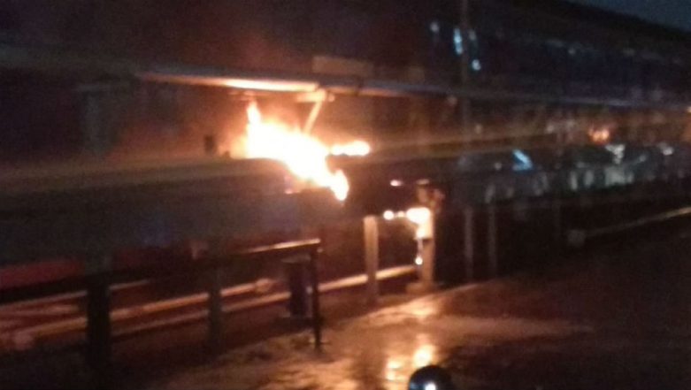Mumbai: A fire breaks out at Lokmanya Tilak Terminus railway station, nobody injured