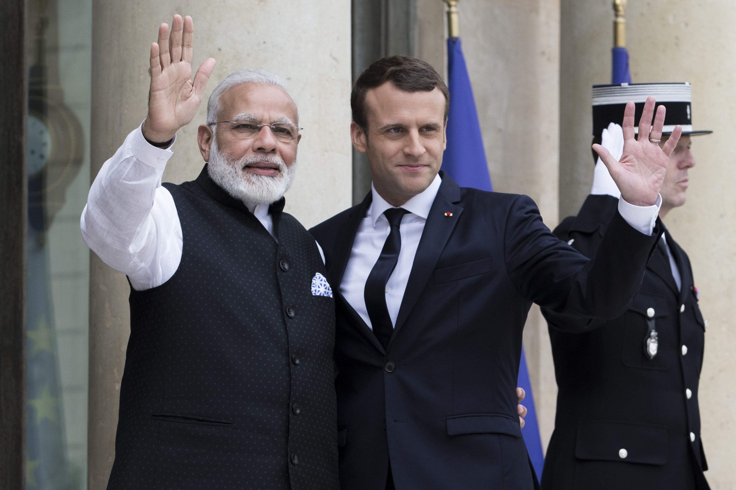 India Extends Invitation to French President as Chief Guest for 2024 Republic Day: Report