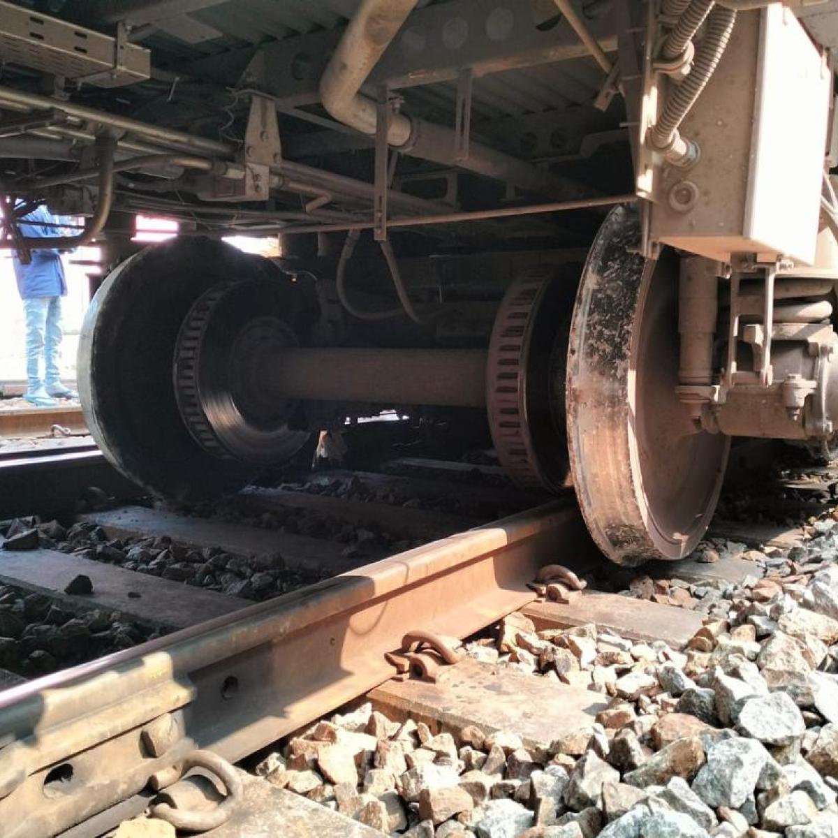 A goods train in Tamil Nadu’s Chengalpattu derailed with eight coaches
