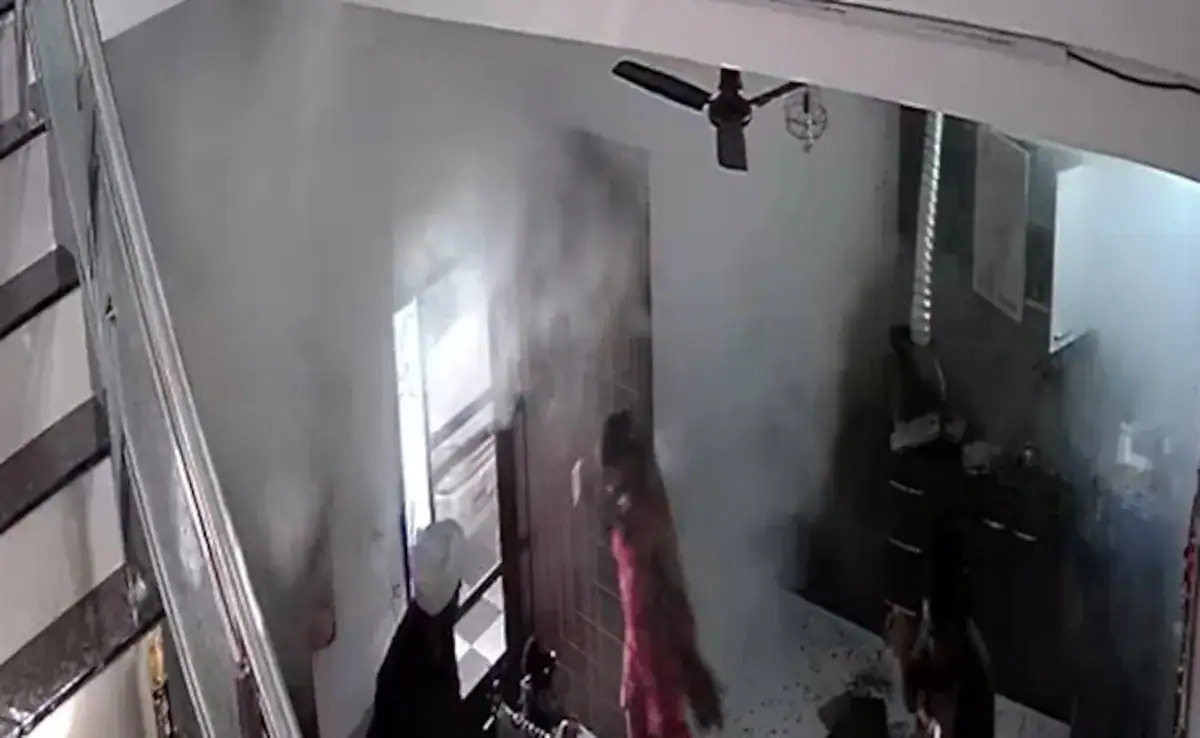 Narrow Escape as Pressure Cooker Explodes in Punjab House, Captured on CCTV