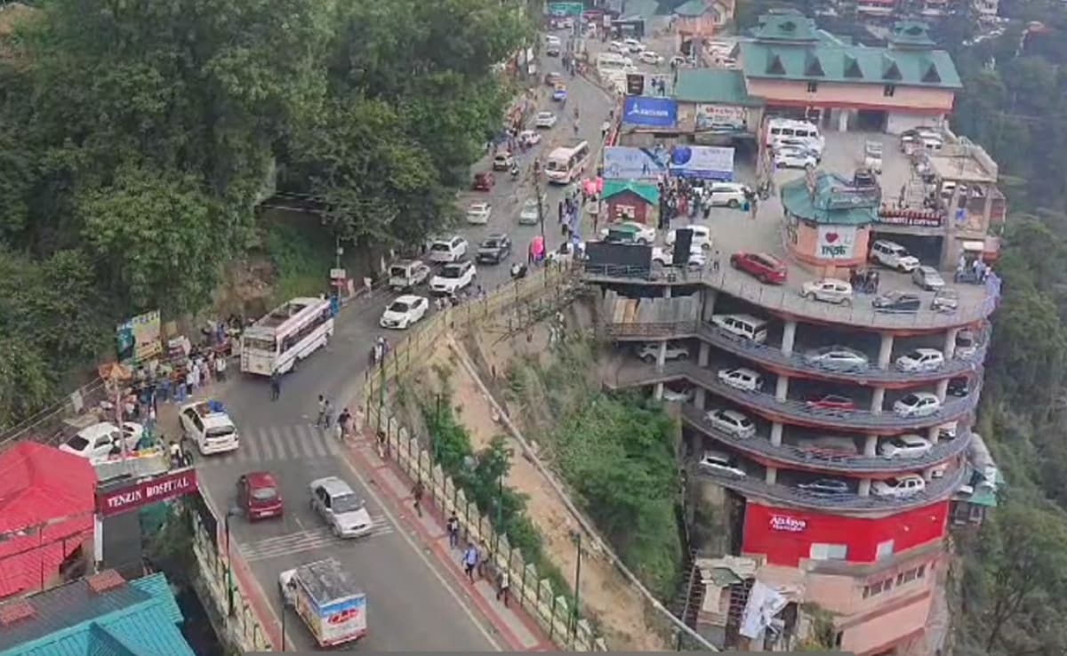 Amid Festive Rush: Over 55,000 Vehicles Flood Shimla in 3 Days, Triggering Traffic Chaos