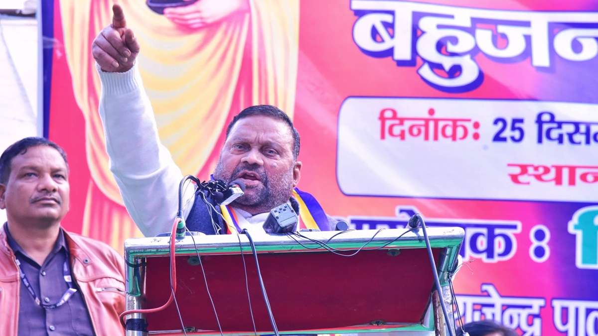 Controversial Utterances by Swami Prasad Maurya on Hinduism Elicit Distancing from Samajwadi Party