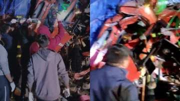 Mumbai: 2 people killed in truck-car collision on Mumbai-Pune expressway