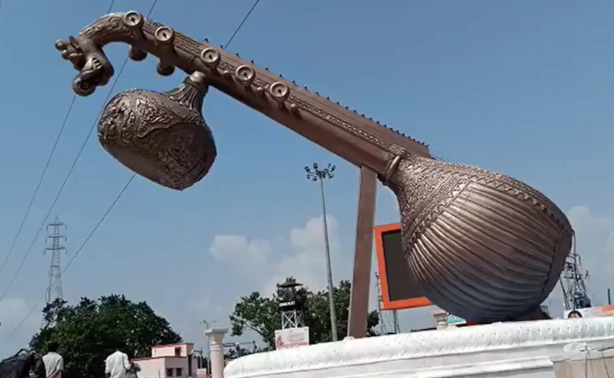 Ayodhya Welcomes 2024 with ‘Jai Shri Ram’ Chants at Lata Mangeshkar Chowk | Watch the Celebrations Unfold