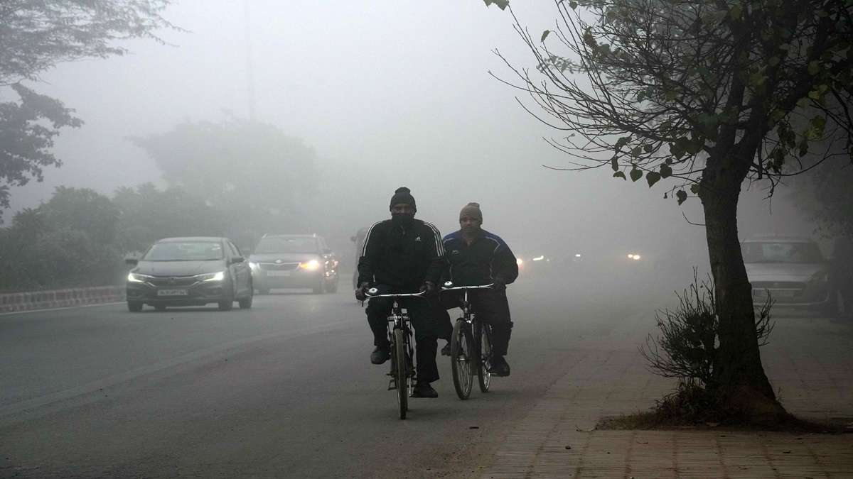 Shiver continues as Delhi records coldest morning this winter with 3.9 degrees Celsius, visibility zero