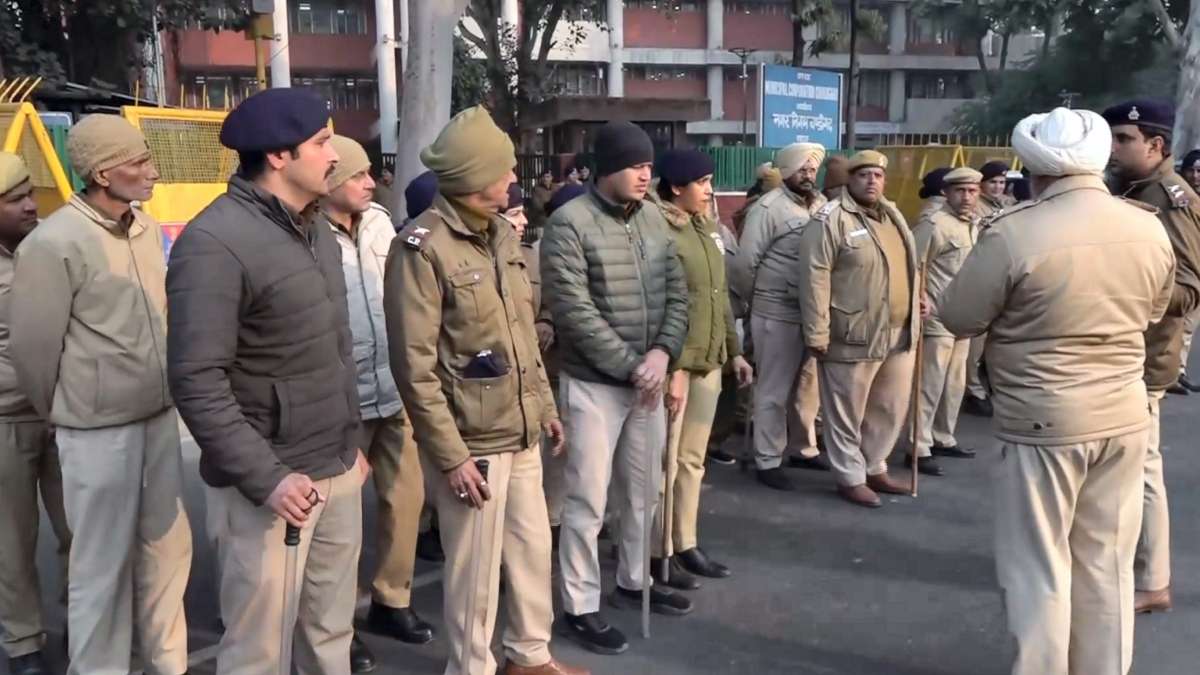 Chandigarh Mayoral Polls Postponed Due to Officer’s Illness; Congress-AAP Protests Ensue