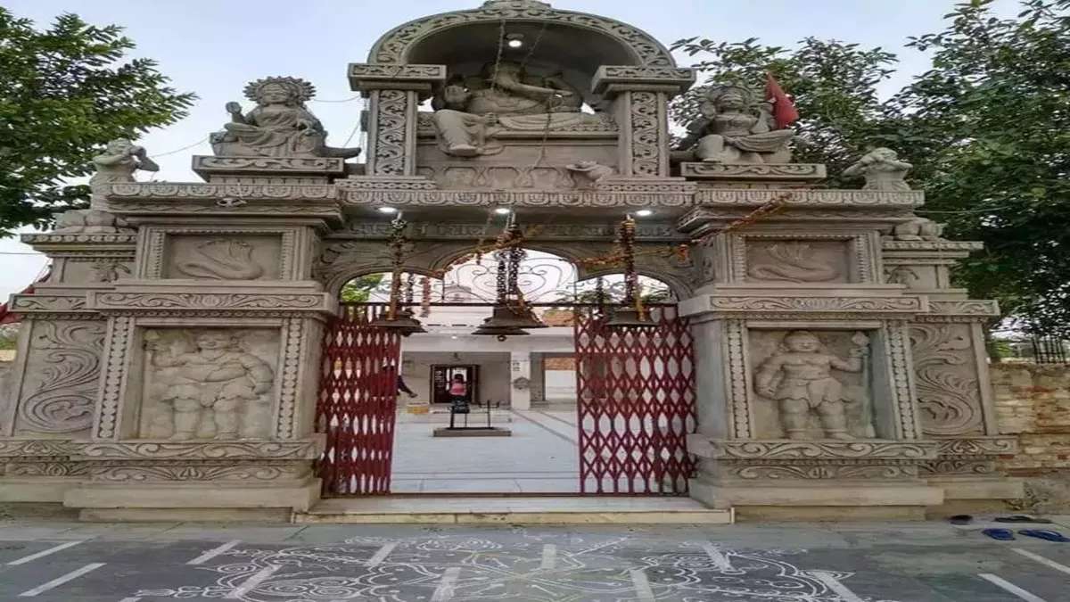 In historic first,Lord Ram, Sita, and Lakshman Idols Installed at Ravana Temple near Noida
