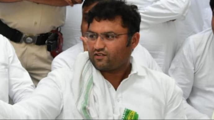 Former AAP leader Ashok Tanwar likely to join BJP today