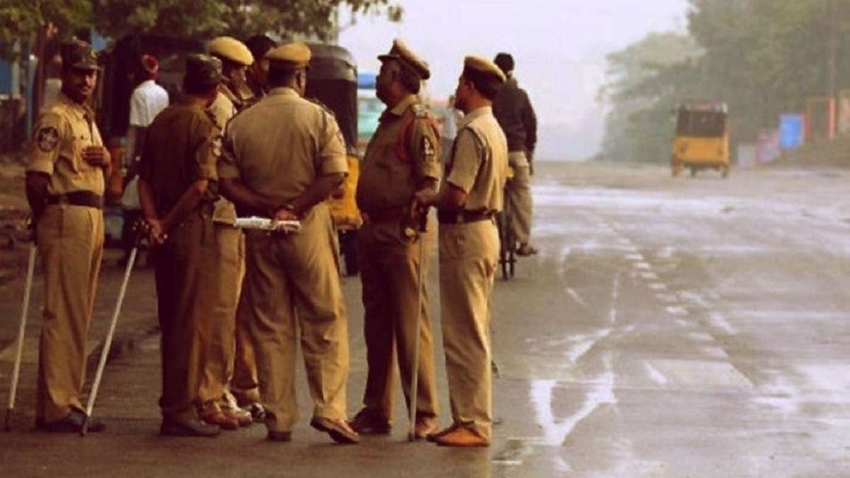 Uttar Pradesh: Teenager Thrown into Yamuna by Family Over Alleged Affair