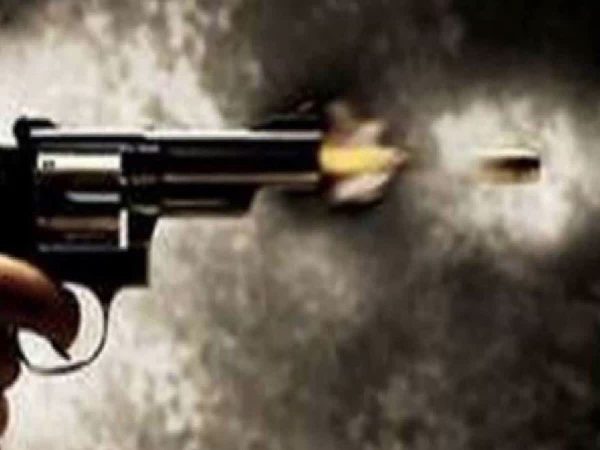 J&K: Policeman shoots self dead with his service rifle inside a police station