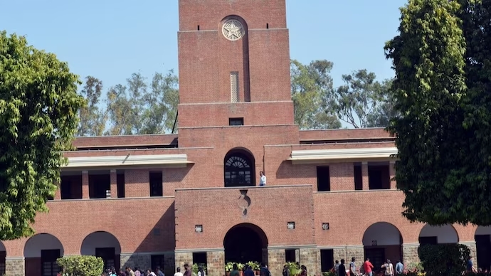 St. Stephen’s College Suspends Over 100 Students for Morning Assembly Non-Attendance