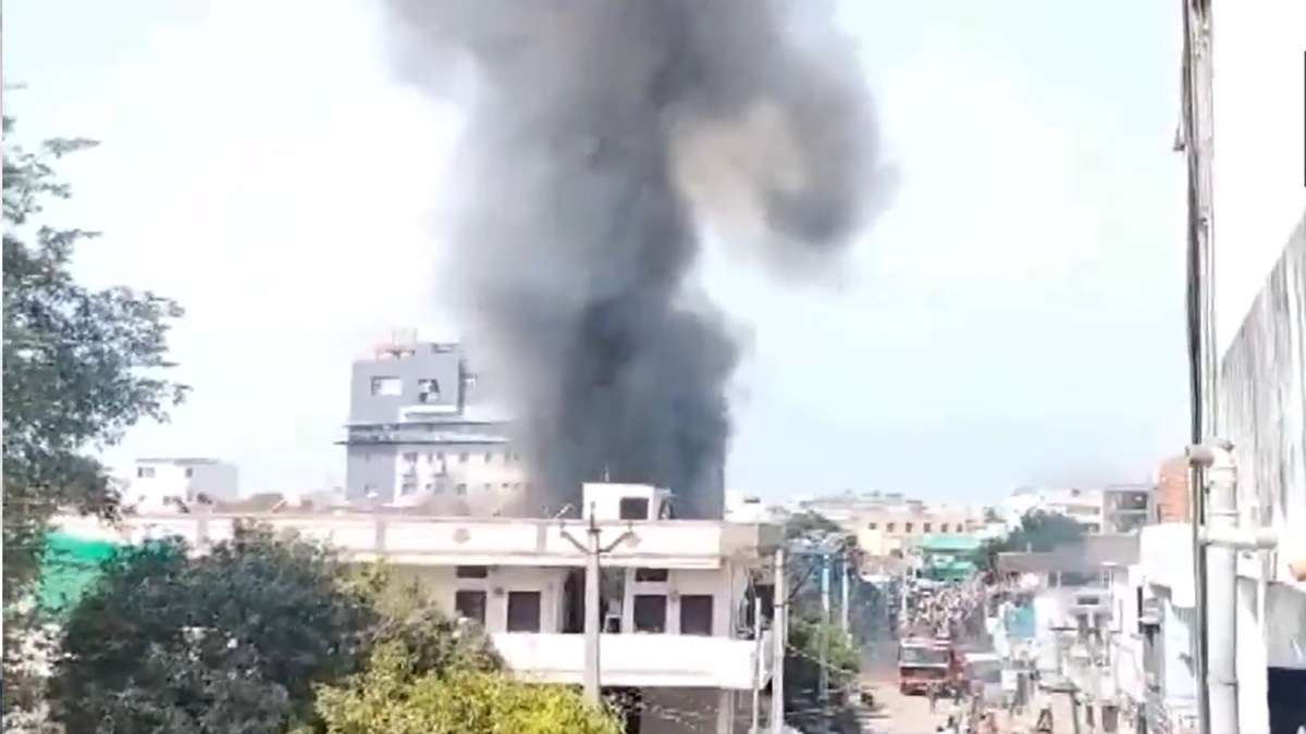 20 Huts gutted, 4-5 gas cylinders explode in a massive fire incident in Telangana’s Karimnagar