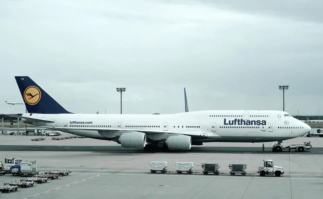 Lufthansa Flight Tragedy: Elderly man dies of bleeding from mouth, nose mid-air on German-bound flight