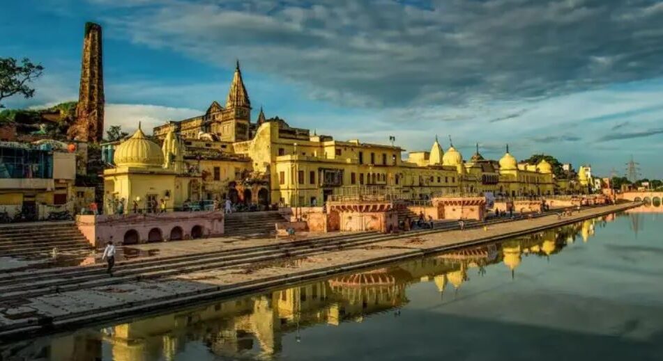 Project Monitoring Center to Be Established in Ayodhya - PardaPhash