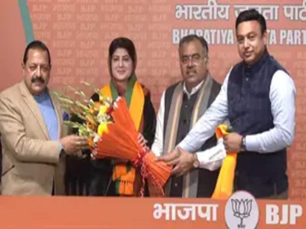 Former J-K MLC Shahnaz Ganai joins BJP at party headquarters in New Delhi