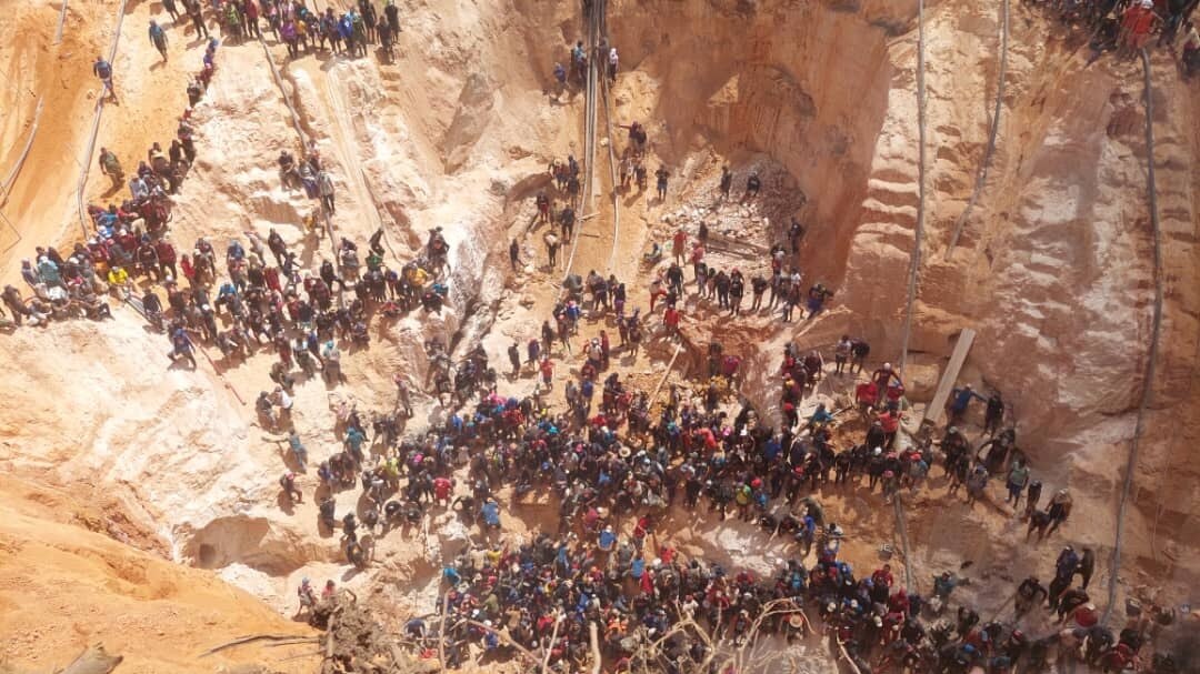 Venezuela: 14 killed and several injured after illegal open-pit gold mine collapses