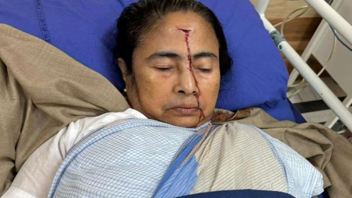 Mamata Banerjee sustain major injuries on forehead following home accident; Top leaders wishes recovery