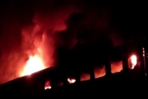 Fire Breaks Out in Holi Special Train near Arrah Junction: No Casualties Reported
