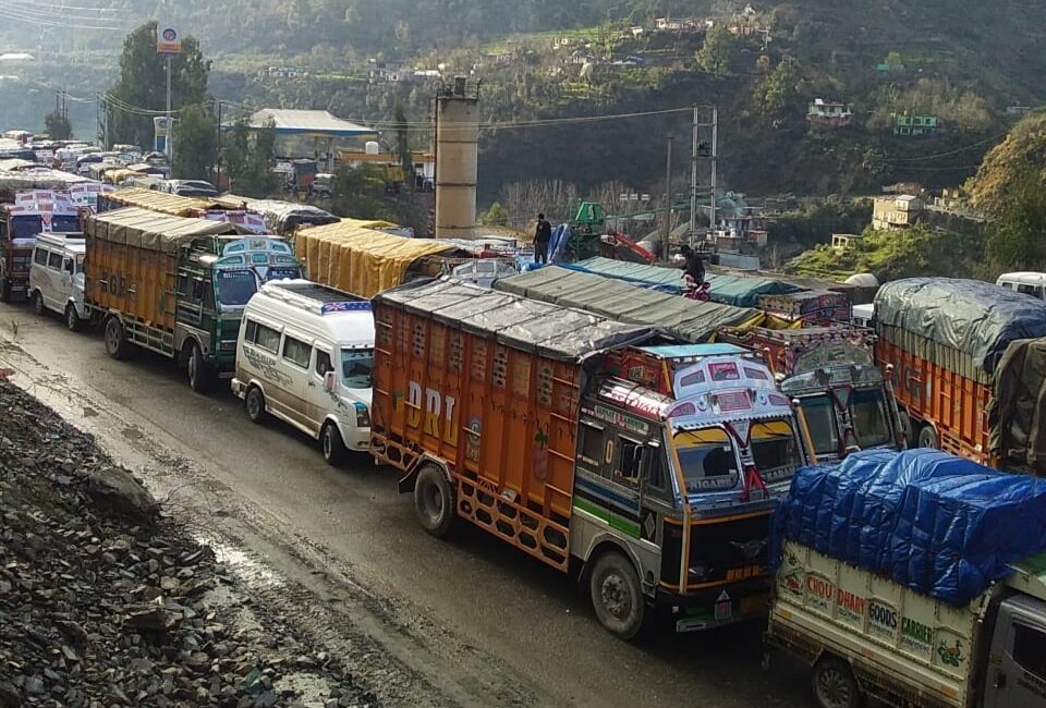 Amid continuous rainfall, Jammu-Srinagar National Highway closed for traffic due to landslides