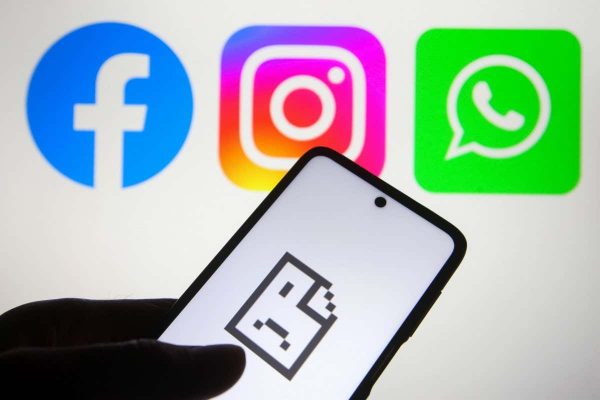 Meta-owned WhatsApp and Instagram back online after global outage