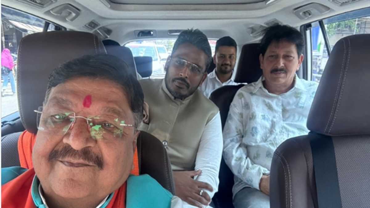 Congress candidate from Indore Akshay Kanti Bam withdraws nomination, joins BJP
