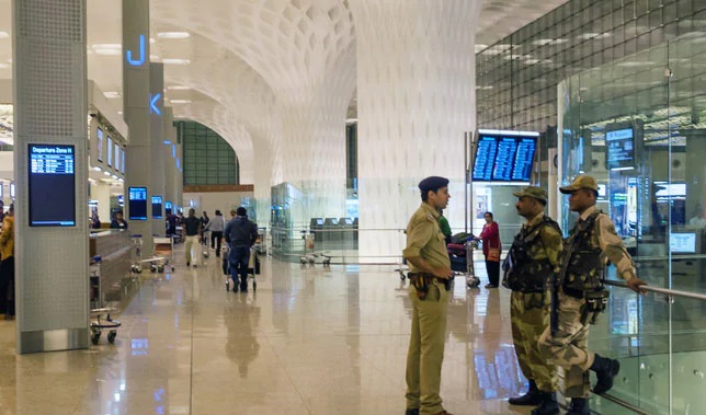 Mumbai customs found diamonds in noodles, gold in underwear worth ₹ 6.46 crore; passenger arrested