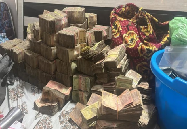 Madhya Pradesh police recovers wads of banknotes from man’s house in Bhopal, Probe on