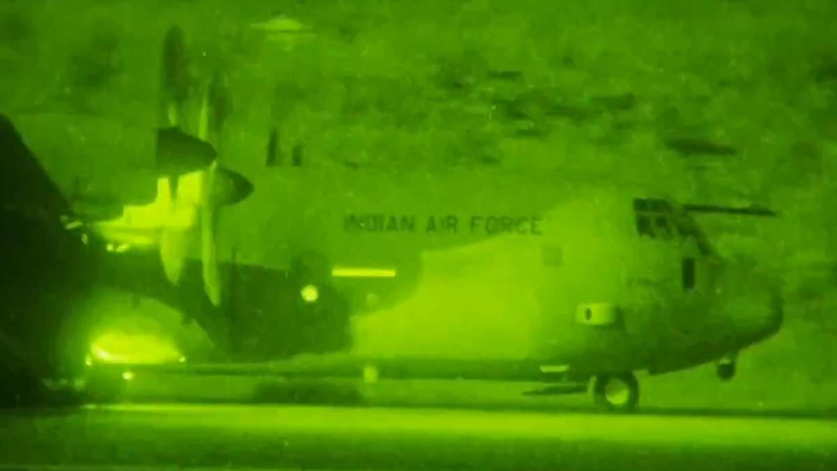 Indian Air Force Conducts Night Vision Goggles-Aided Landing in Eastern Sector | Watch Video