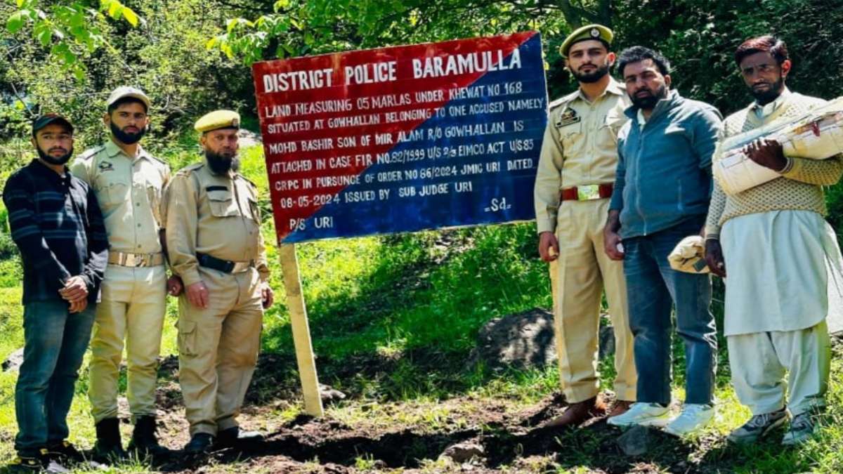 J&K cops attach properties of 2 Pak based terror handlers in Baramulla