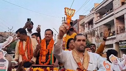 The Great Khali Rallies Support for BJP Candidate in Kanpur, Draws Crowds with WWE Style