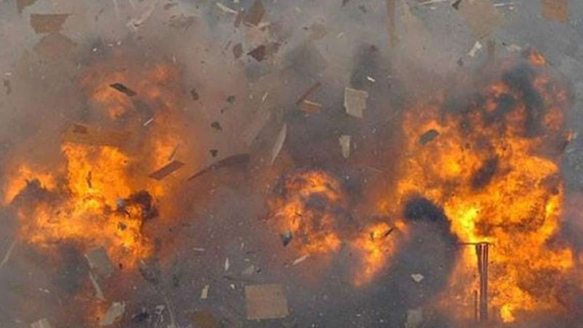 Explosion at firecracker factory in Tamil Nadu kills three workers; one injured