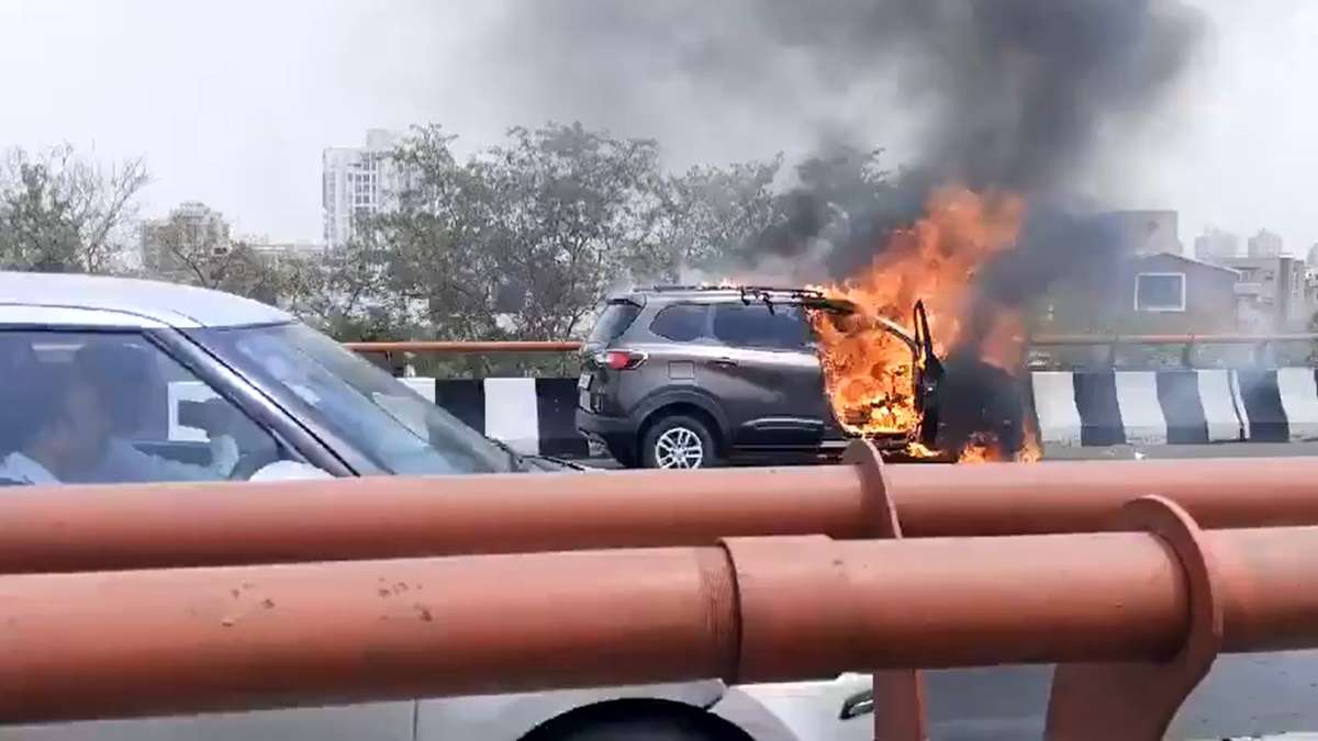 Massive blaze engulfs moving car near Noida’s ISKCON Temple; owner narrowly escapes
