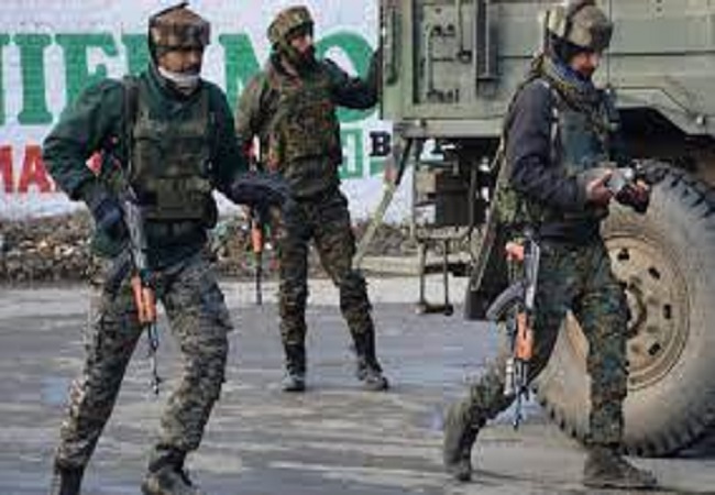 Big success for Indian Army, Security forces neutralizes two terrorists in encounter in Uri